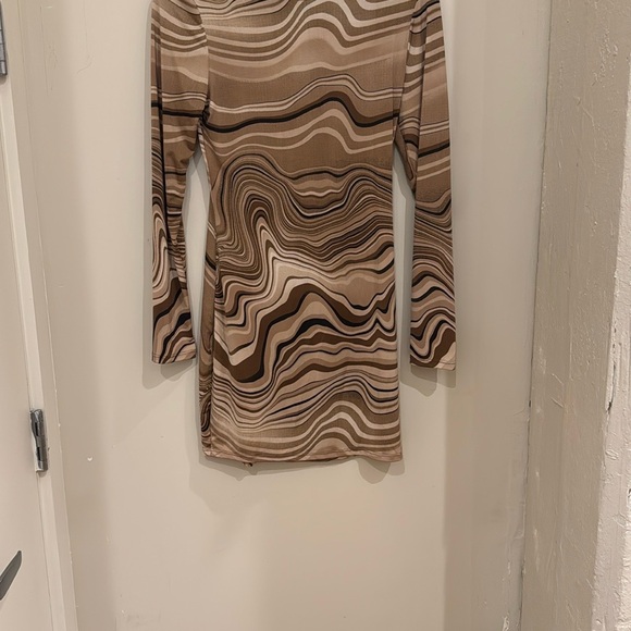 Labeye Pattern Dress - Picture 2 of 3